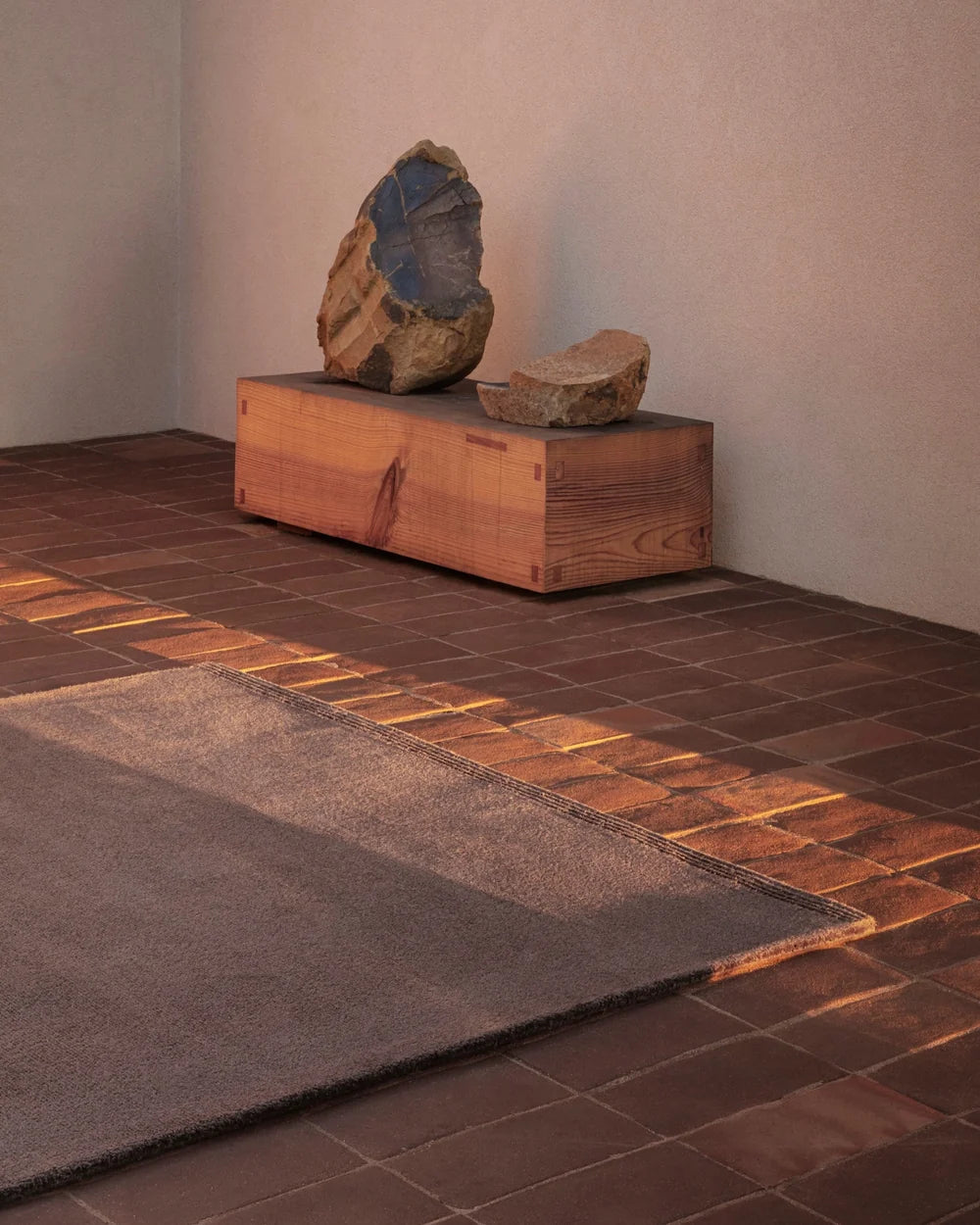 Massimo Ground Gulvtæppe 260x380, Walnut