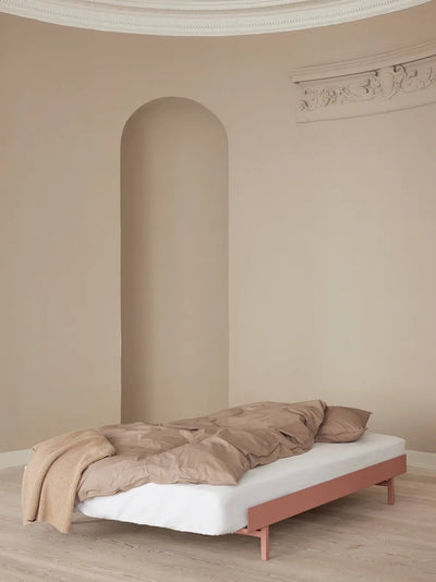 MOEBE Bed Low 120-180 cm Sengeramme - Dusty Rose