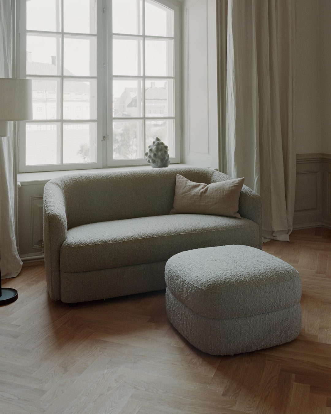 New Works Covent Deep 2 Pers. Sofa, Hemp Bouclé