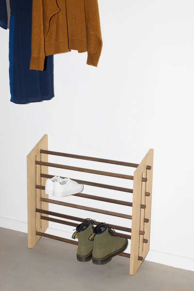 We Do Wood Moodstand skostativ 78 cm, Lys / Mørk Eg
