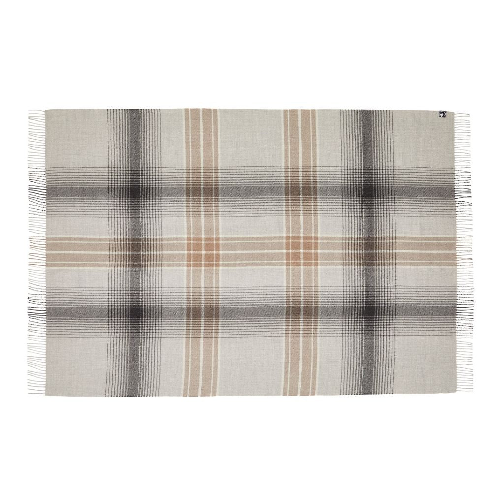 Silkeborg Uldspinderi
シルケボーウルドスピンデリ Silkeborg Uldspinderi, A Sense of Wool — oopen.house
