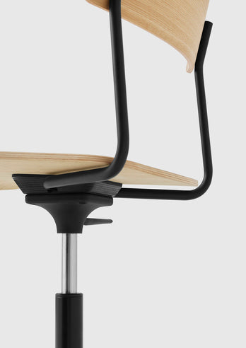 TAKT Cross Task Chair Kontorstol, Sortlakeret eg / Canvas Forest Green