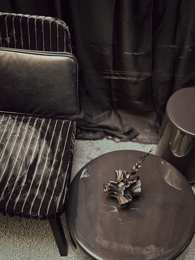 Møbel Copenhagen Lean Sofa - Sort Eg/Sort Fløjl/Sort Læder