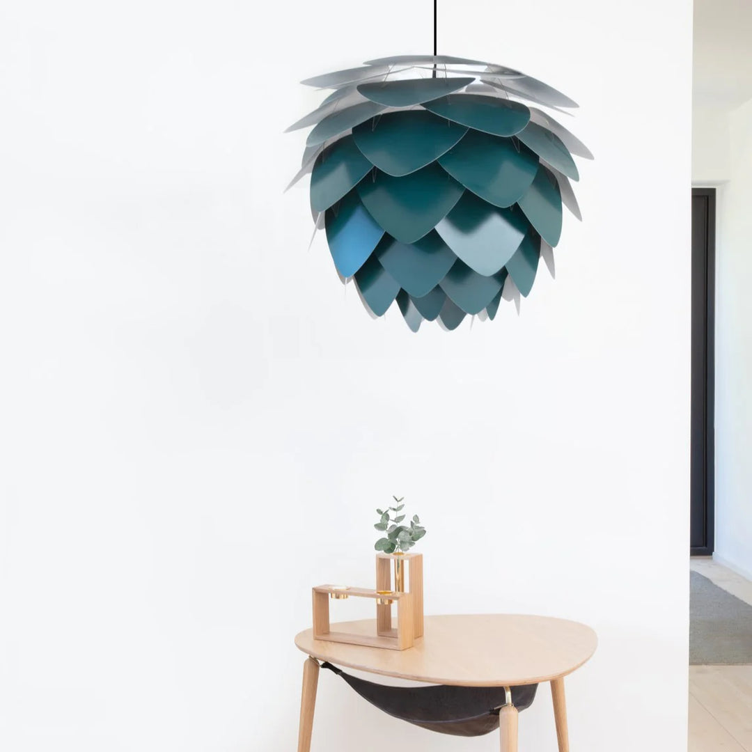 UMAGE Aluvia Medium Lampeskærm - Petrol Blue