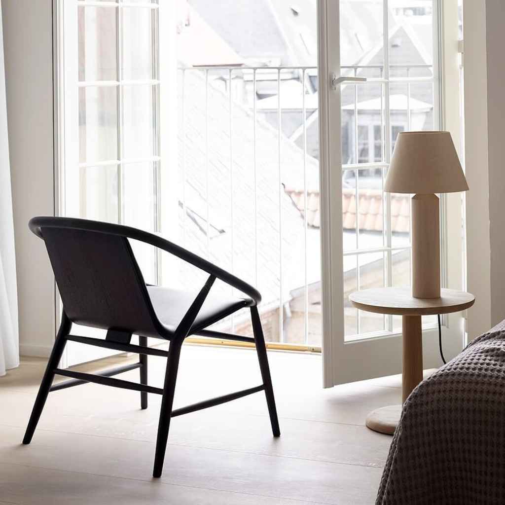Fredericia Furniture Eve Loungestol - Vidar 1880 / Eg Sortlakeret