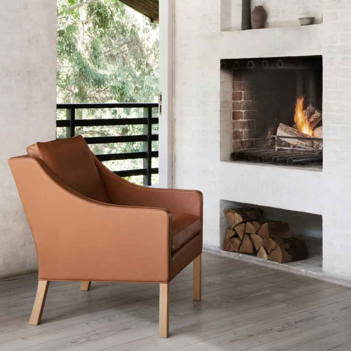 Fredericia Furniture BM Sessel – Heller Stoff / Walnussbeine