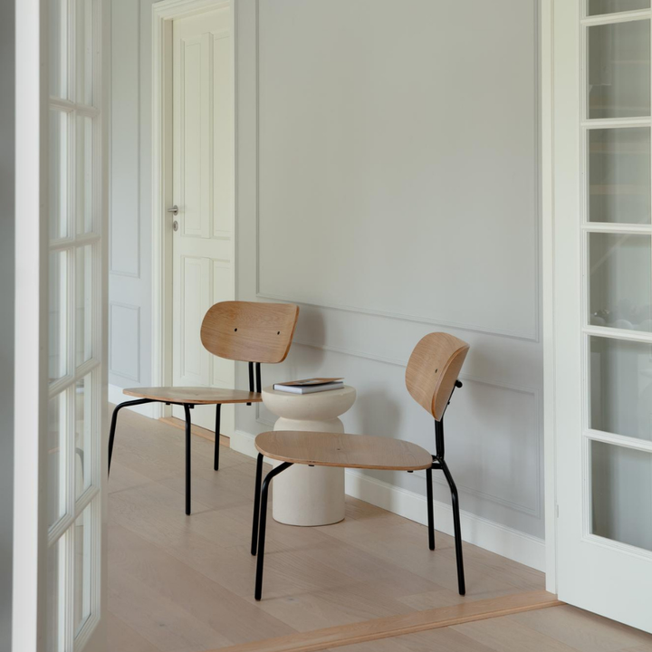UMAGE Curious Loungestol, Eg/Sort
