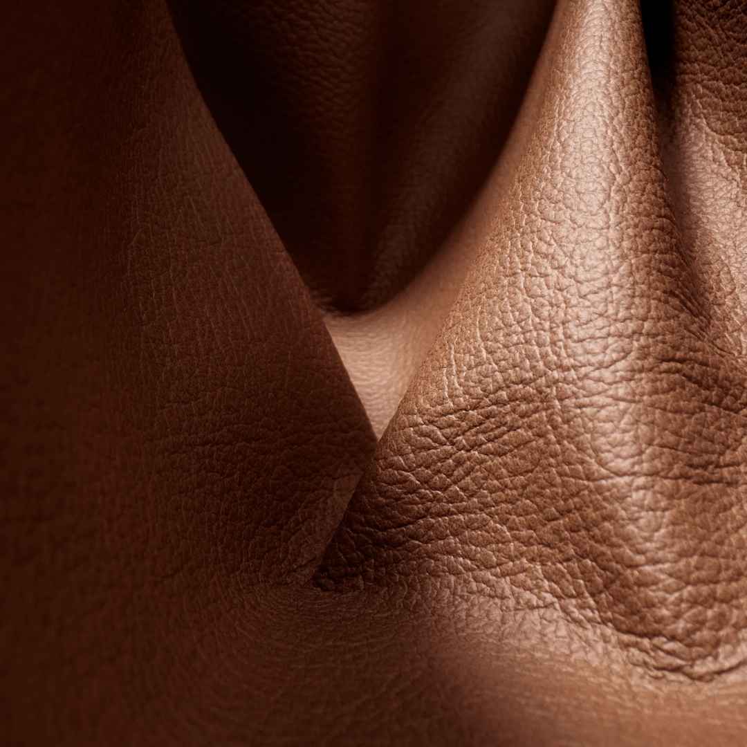 GUBI Beetle Meeting Chair, Schwarz/Grau Remix 906