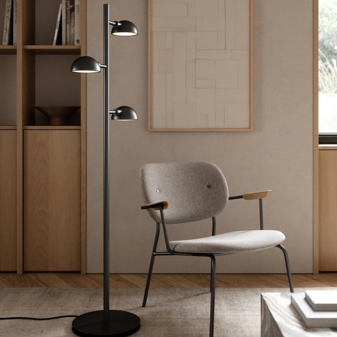 dftp Nomi Gulvlampe, Sort