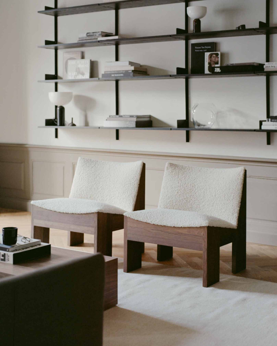 New Works Tenon Loungestol, Räuchereiche / Spacedust