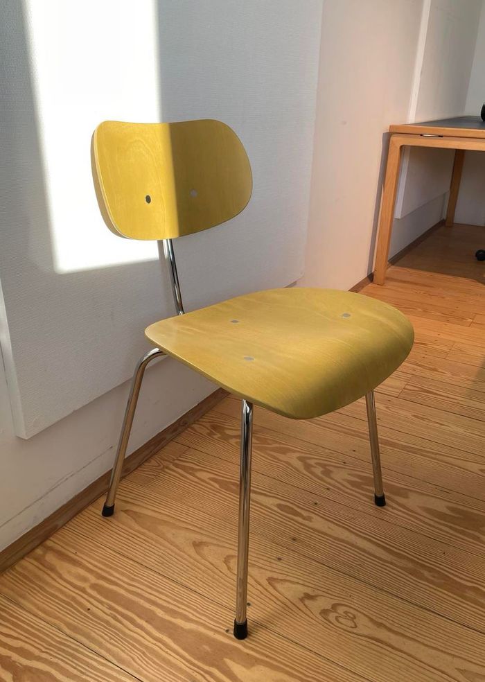 Please Wait to be Seated, SE68 Spisebordsstol, Tumeric Yellow / Krom
