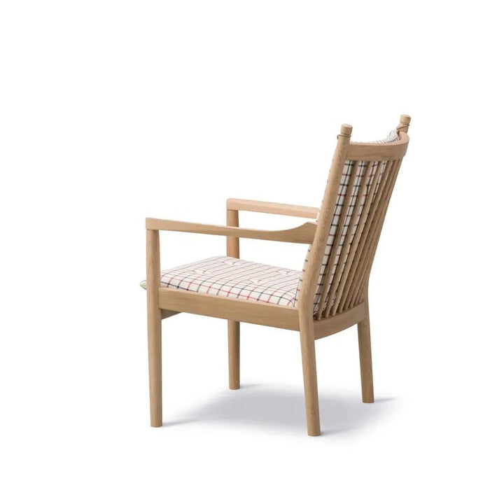 Fredericia Wegner Loungestol 1788 - Lys-ternet polstring / Hvidolieret eg
